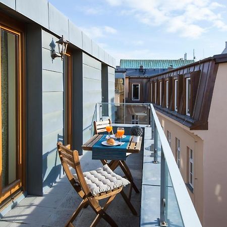 Modern Apartment Charvatova Prague Exterior photo