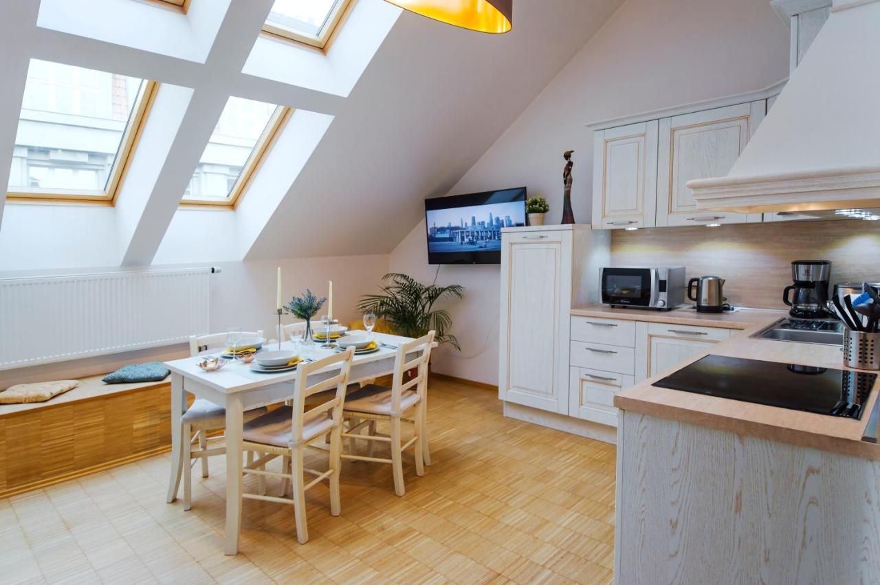Modern Apartment Charvatova Prague Exterior photo