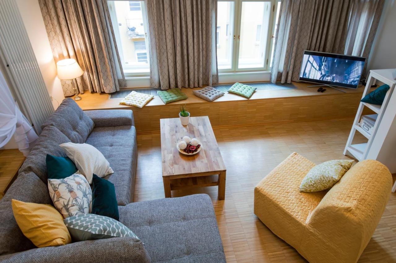 Modern Apartment Charvatova Prague Exterior photo